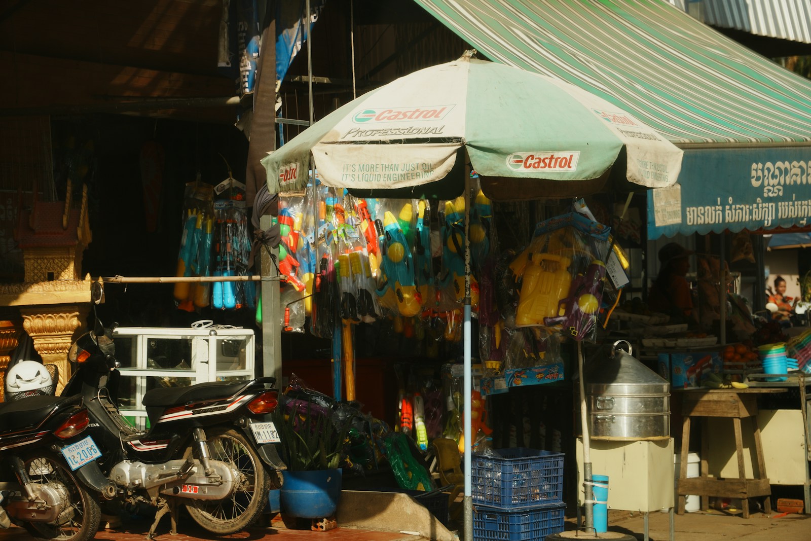 Thai street food stalls at dusk